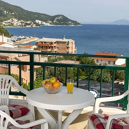 By The Sea Igrane, Makarska - 17292 Apartment Igrane
