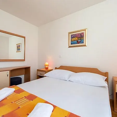 By The Sea Igrane, Makarska - 17292 Apartment Igrane