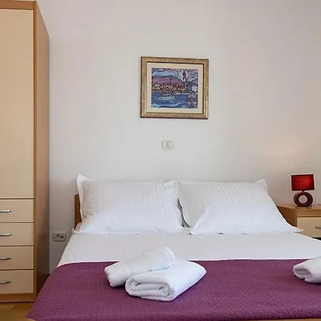 By The Sea Igrane, Makarska - 17292 Apartment *